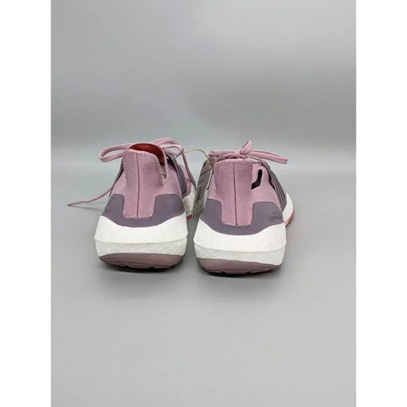 NIB Adidas Ultra Boost 22 W Womens Active Lifestyle Running Shoes Sz 9 MSRP $190 - Picture 5 of 8